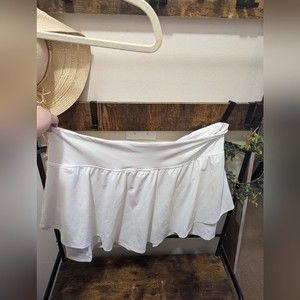 Plus size women's white tennis skort 4x